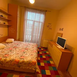 Fantastic 2 Bedroom - Top Center Апартаменты
