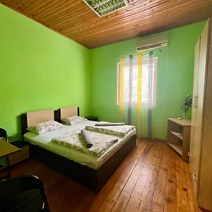 Elegance On A Budget - For Rent In Center Auberge de jeunesse